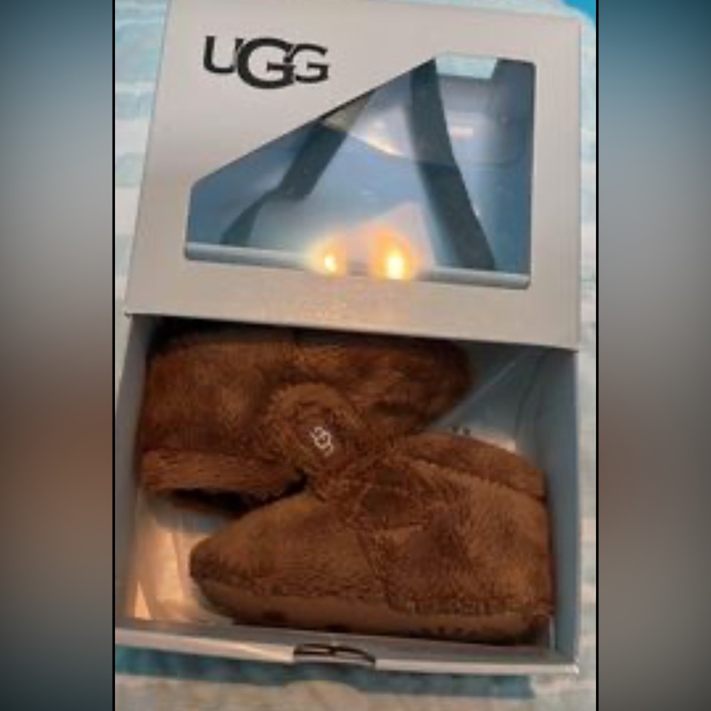 Baby soft bottom uggs